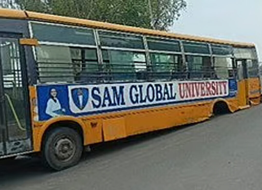 भोपाल की सड़कों पर दौड़ती 'मौत की बसें', टायर निकल रहे, ब्रेक फेल हो रहे... 'यहां सब भगवान भरोसे!'