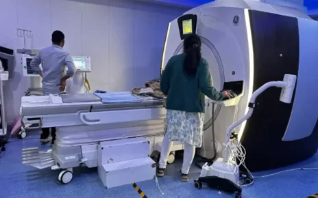 एम्स भोपाल में डॉक्टरों का कमाल, 'नन्ही जान' का किया 45 मिनट का जटिल MRI,